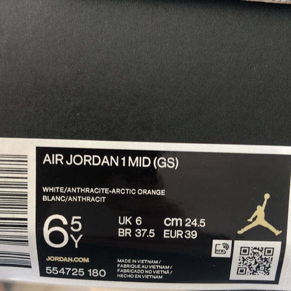 💖🖤NIKE AIR JORDAN 1 MID GS SNEAKERS🖤💖 - Picture 12 of 13